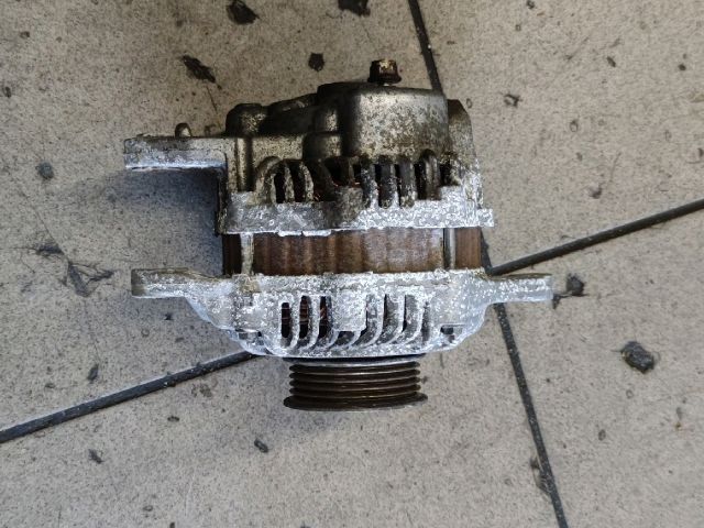 bontott MITSUBISHI COLT Generátor