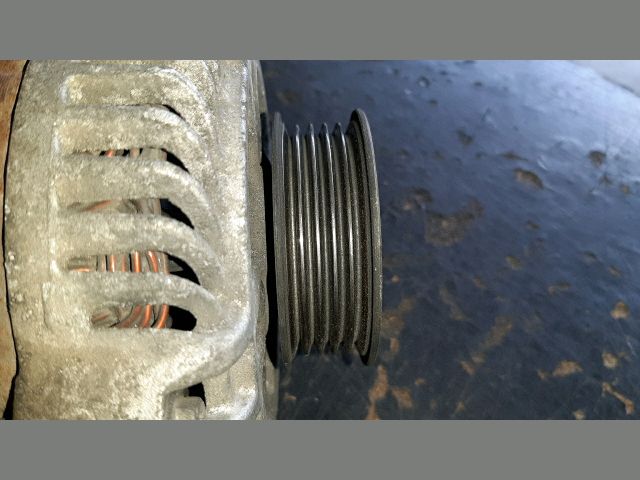 bontott MITSUBISHI COLT Generátor