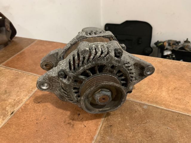 bontott MITSUBISHI COLT Generátor