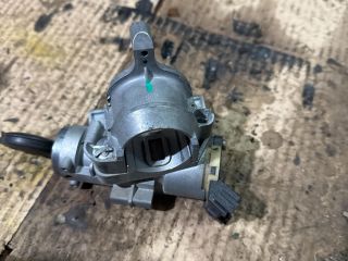 bontott MITSUBISHI COLT Gyújtáskapcsoló Házzal