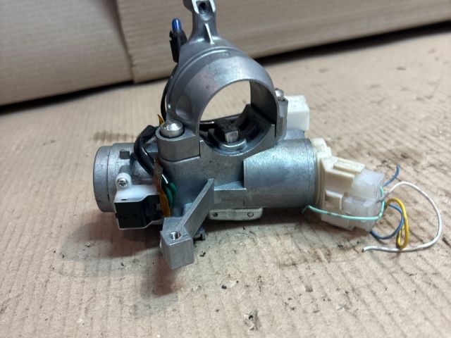 bontott MITSUBISHI COLT Gyújtáskapcsoló