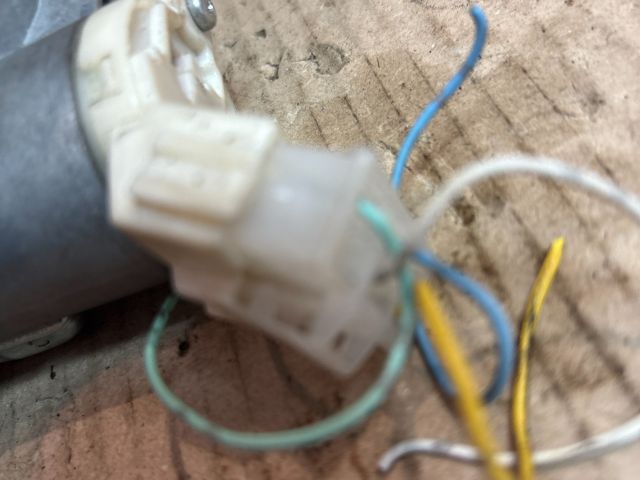 bontott MITSUBISHI COLT Gyújtáskapcsoló