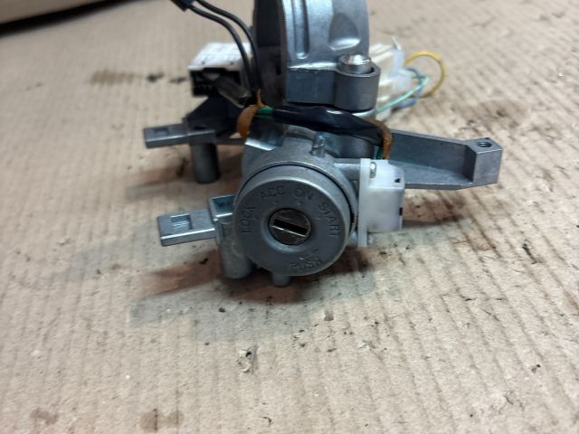 bontott MITSUBISHI COLT Gyújtáskapcsoló