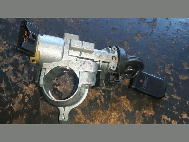 bontott MITSUBISHI COLT Gyújtáskapcsoló