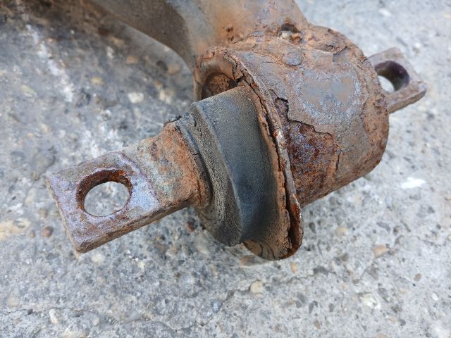 bontott MITSUBISHI COLT Hátsó Híd (Dobfékes)