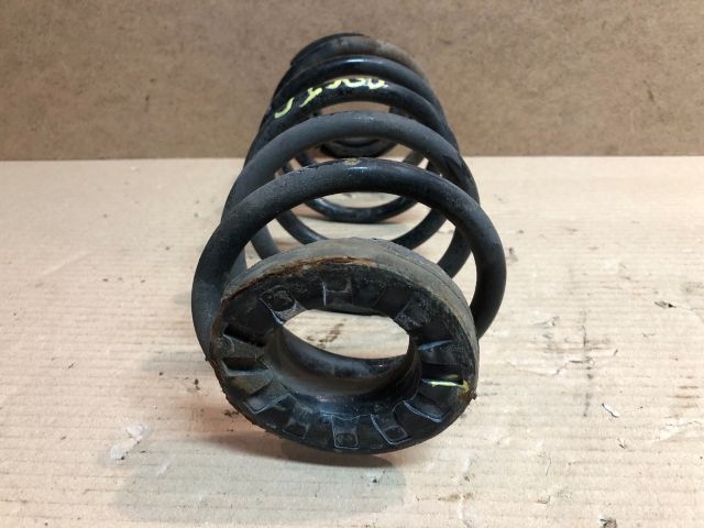 bontott MITSUBISHI COLT Hátsó Rugó