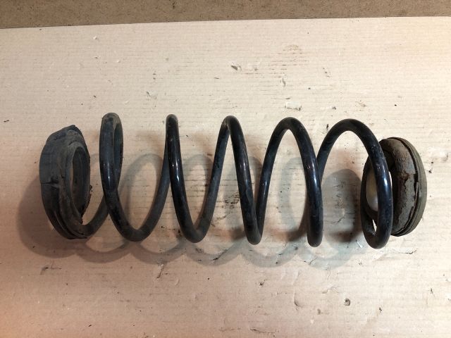 bontott MITSUBISHI COLT Hátsó Rugó