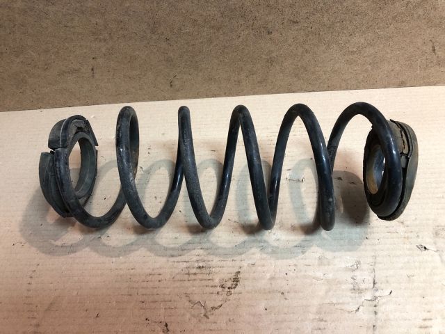 bontott MITSUBISHI COLT Hátsó Rugó