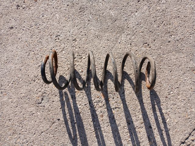 bontott MITSUBISHI COLT Hátsó Rugó