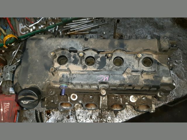 bontott MITSUBISHI COLT Hengerfej