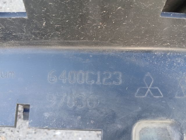 bontott MITSUBISHI COLT Homlokfal (Üres lemez)