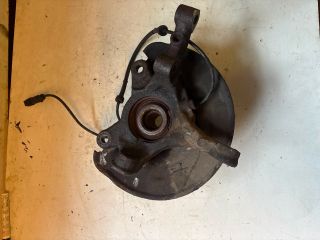 bontott MITSUBISHI COLT Jobb első Csonkállvány Kerékaggyal