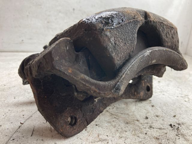 bontott MITSUBISHI COLT Jobb első Féknyereg Munkahengerrel