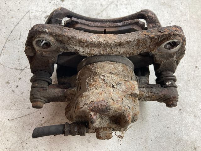 bontott MITSUBISHI COLT Jobb első Féknyereg Munkahengerrel