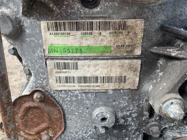 bontott MITSUBISHI COLT Motor (Fűzött blokk hengerfejjel)