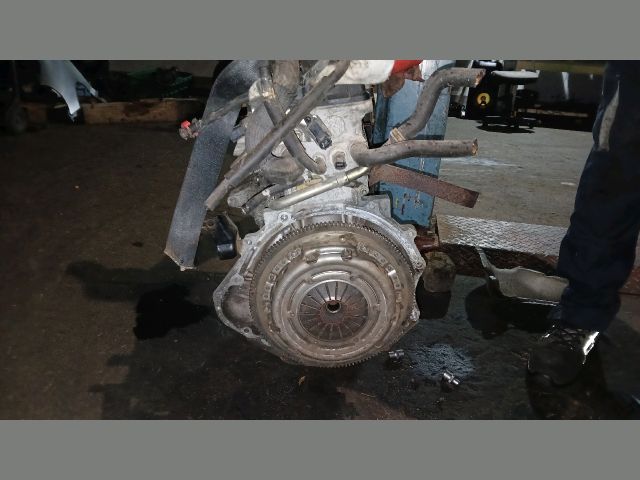 bontott MITSUBISHI COLT Motor (Fűzött blokk hengerfejjel)