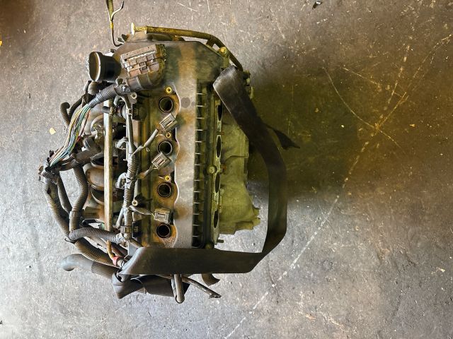 bontott MITSUBISHI COLT Motor (Fűzött blokk hengerfejjel)