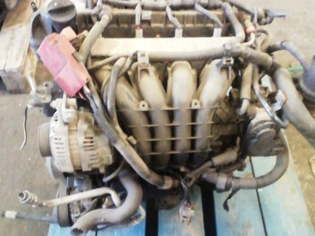 bontott MITSUBISHI COLT Motor (Fűzött blokk hengerfejjel)