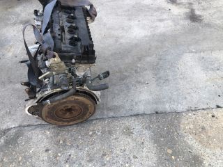 bontott MITSUBISHI COLT Motor (Fűzött blokk hengerfejjel)