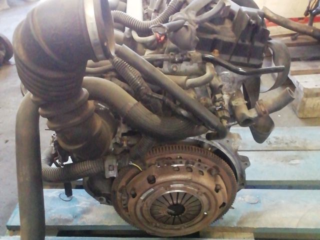 bontott MITSUBISHI COLT Motor (Fűzött blokk hengerfejjel)