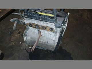 bontott MITSUBISHI COLT Motor (Fűzött blokk hengerfejjel)