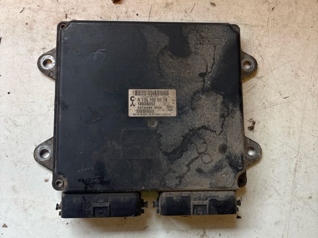 bontott MITSUBISHI COLT Motorvezérlő