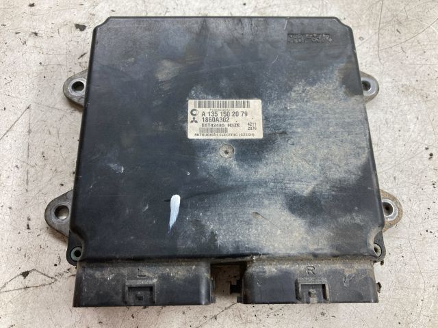 bontott MITSUBISHI COLT Motorvezérlő