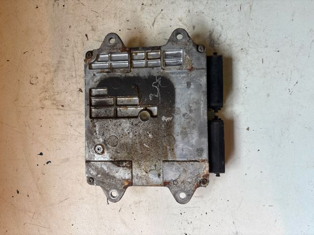 bontott MITSUBISHI COLT Motorvezérlő