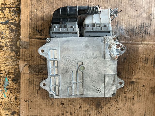 bontott MITSUBISHI COLT Motorvezérlő