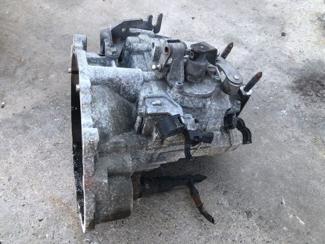 bontott MITSUBISHI COLT Váltó (Mechanikus)