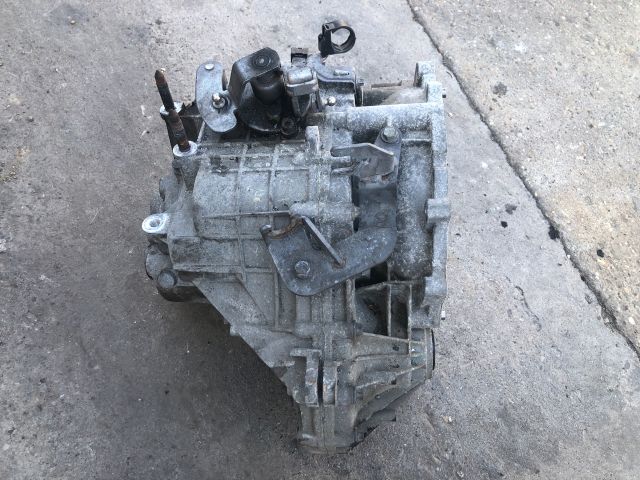 bontott MITSUBISHI COLT Váltó (Mechanikus)