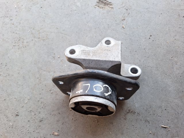 bontott MITSUBISHI COLT Váltó Tartó Bak (Pozíciófüggetlen)