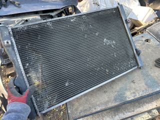 bontott MITSUBISHI COLT Vízhűtő Radiátor (Klímás)