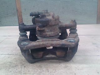 bontott MITSUBISHI COLT Bal első Féknyereg Munkahengerrel