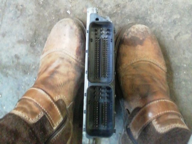 bontott MITSUBISHI COLT Motorvezérlő