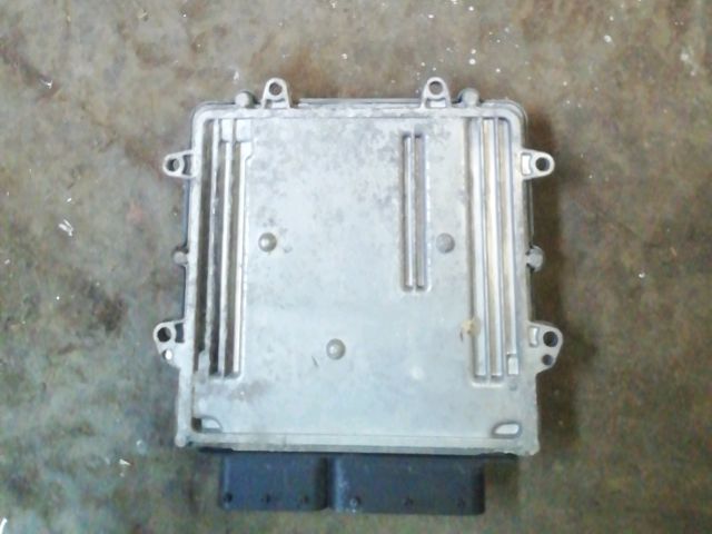 bontott MITSUBISHI COLT Motorvezérlő