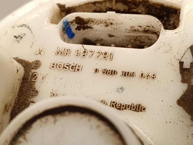 bontott MITSUBISHI COLT Üzemanyag Szivattyú