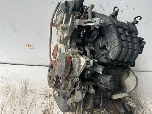 bontott MITSUBISHI COLT Motor (Fűzött blokk hengerfejjel)