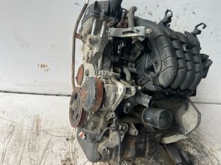 bontott MITSUBISHI COLT Motor (Fűzött blokk hengerfejjel)