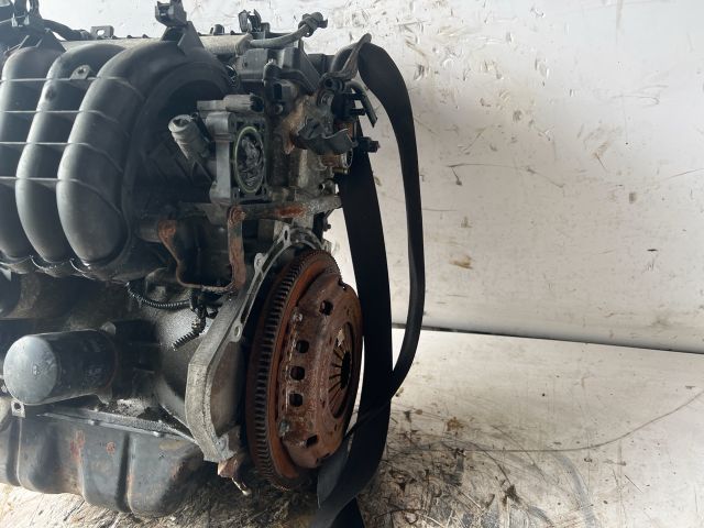 bontott MITSUBISHI COLT Motor (Fűzött blokk hengerfejjel)