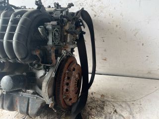 bontott MITSUBISHI COLT Motor (Fűzött blokk hengerfejjel)