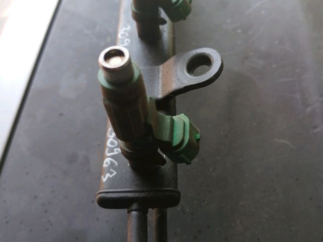 bontott MITSUBISHI COLT Porlasztó (1 db)