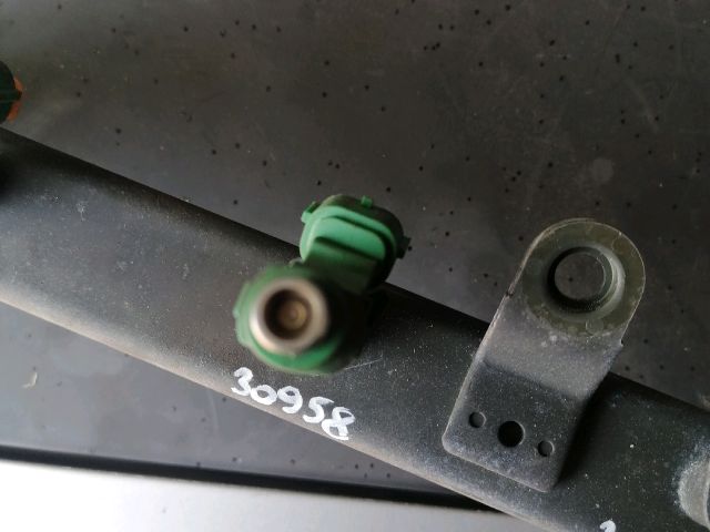 bontott MITSUBISHI COLT Porlasztó (1 db)