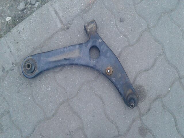 bontott MITSUBISHI COLT Jobb első Lengőkar