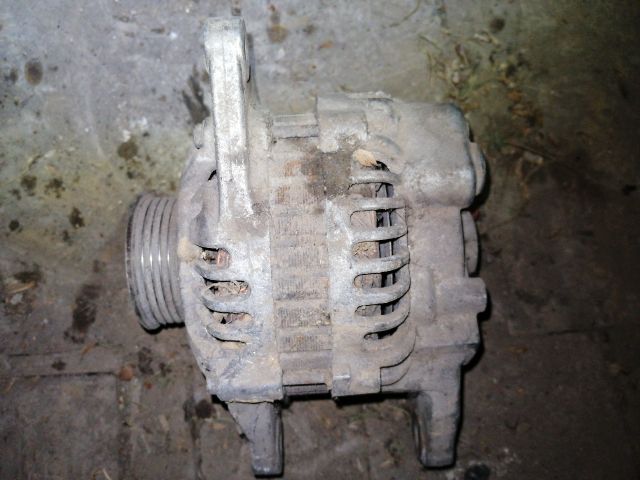 bontott MITSUBISHI COLT Generátor