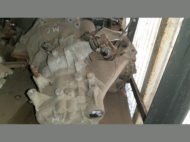 bontott MITSUBISHI COLT Váltó (Mechanikus)