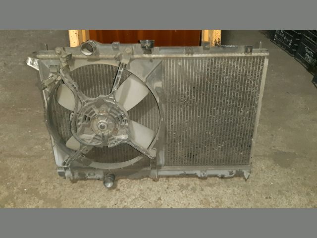 bontott MITSUBISHI COLT Vízhűtő Radiátor (Nem klímás)