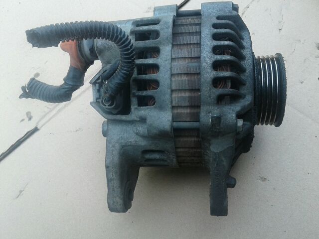 bontott MITSUBISHI COLT Generátor