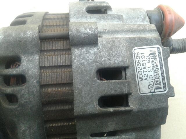 bontott MITSUBISHI COLT Generátor