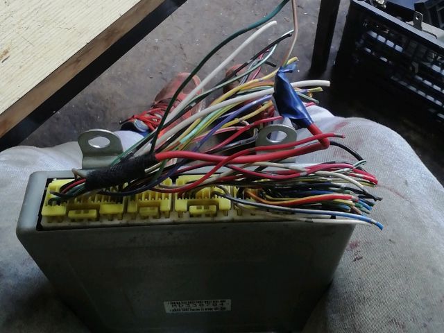 bontott MITSUBISHI COLT Motorvezérlő